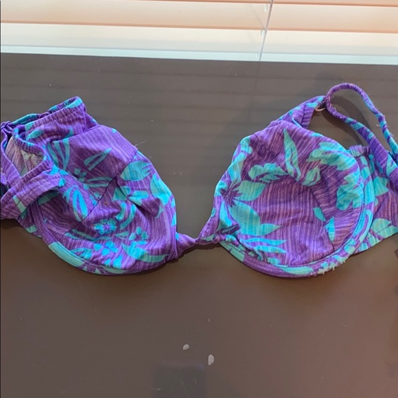 Bathing suit - Picture 2 of 5